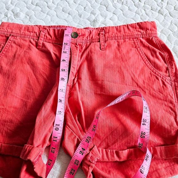Levis watermelon red shorts 30 - Picture 7 of 9